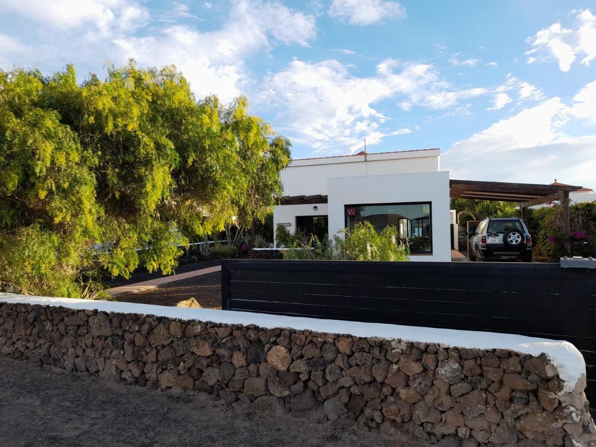 Surfwhitehouse Vila Lajares Exterior foto